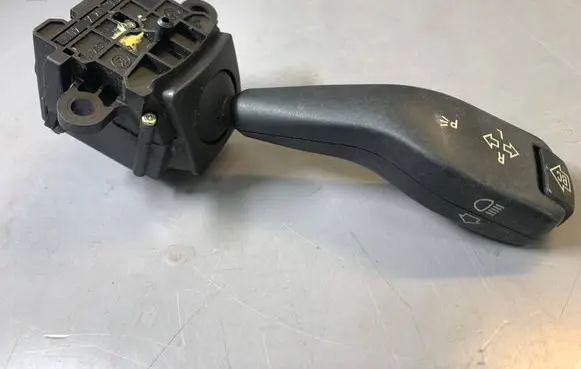 BMW X5 E70 Indicator stalk 8363668 01104010