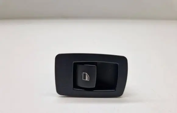 BMW 5 E60 E61 Electric window control switch 9113773