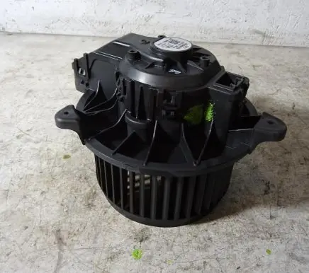 Ford Courier Heater fan/blower AV11-19846-AB