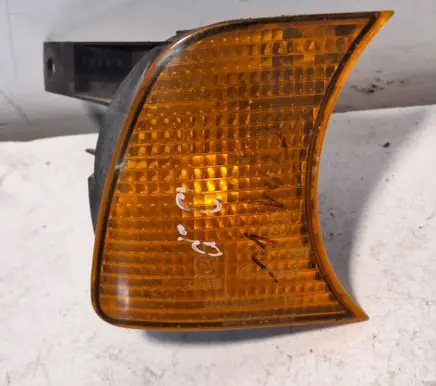 BMW 5 E34 Front indicator light 155042 1384034 42760R6