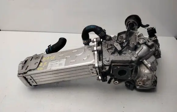 Mercedes-Benz E W212 EGR valve cooler A6511400075