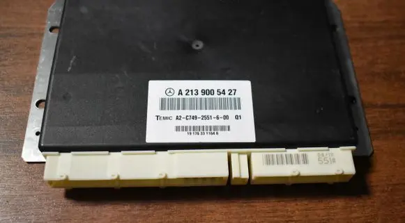 Mercedes-Benz E W213 Trunk lid opening control unit 