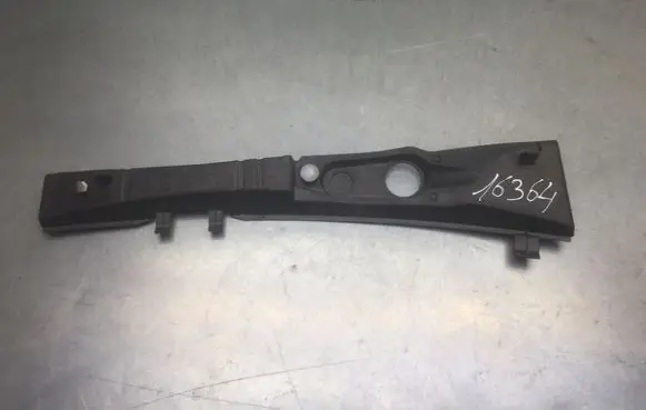 Renault Clio III Dashboard lower bottom trim panel 8200363647 MP5746
