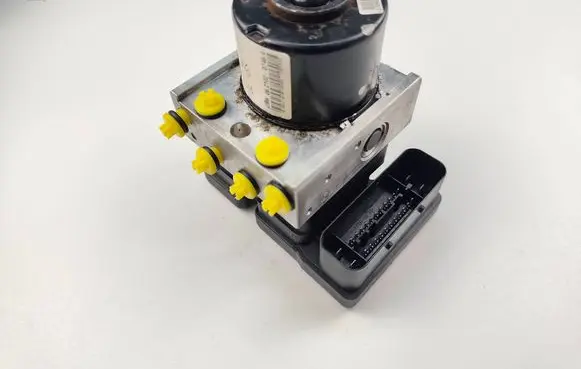 Toyota Yaris ABS Pump 445100D031 06210207464 895410D040