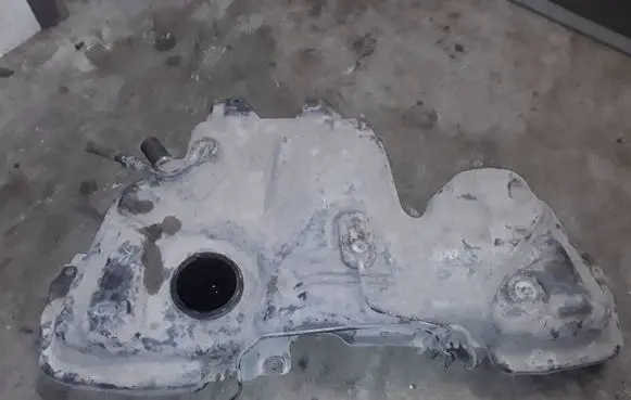 Renault Clio III Fuel tank 8200455361