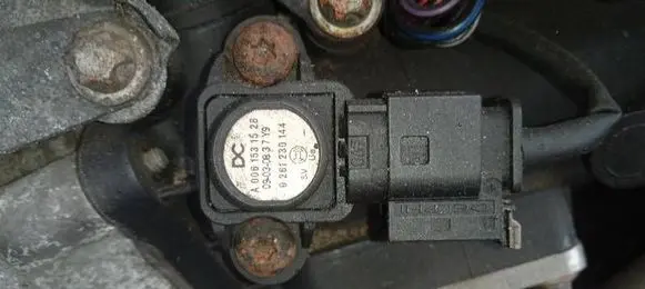 Mercedes-Benz R W251 Air pressure sensor A0061531528 0261230144