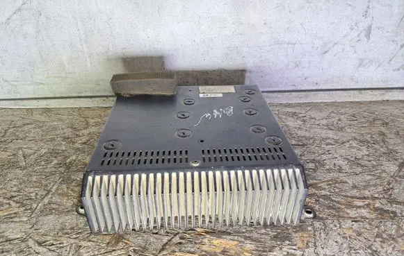 BMW 5 E34 Sound amplifier 65128356099