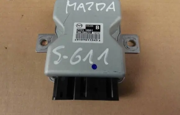 Mazda CX-5 II Fuel injection pump control unit/module PYFL18561