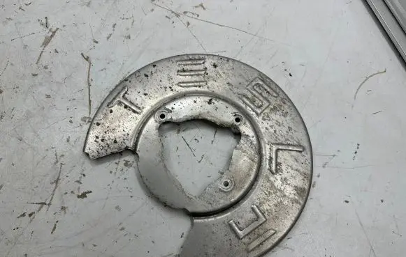 Tesla Model 3 Rear brake disc plate dust cover 1044665C