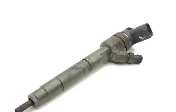 Mercedes-Benz B W245 Fuel injector 0445110167 A6400700787