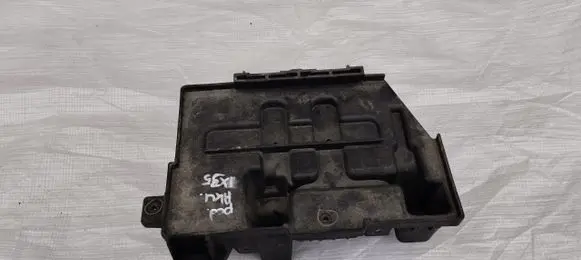 KIA Sportage Battery tray 2S000