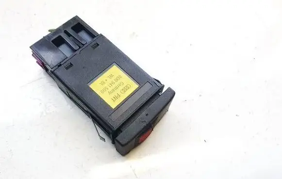 Volkswagen PASSAT B5 Hazard light switch 8D0941509C
