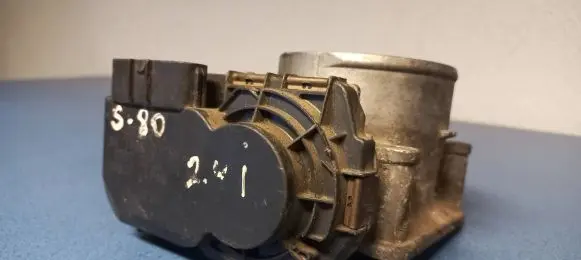 Volvo S80 Throttle valve 8677796