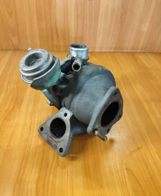 Volvo XC90 Turbo 8689592 A2S0718