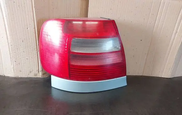 Audi A4 S4 B5 8D Rear/tail lights 8D0945095D