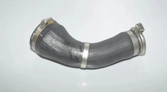 BMW 6 F06 Gran coupe Intercooler hose/pipe 7575408 13717575408