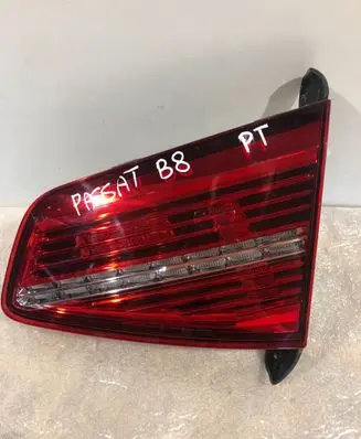 Volkswagen PASSAT B8 Tailgate rear/tail lights