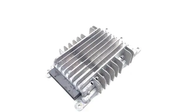 Audi A3 S3 8P Sound amplifier 8P7035223 304105001