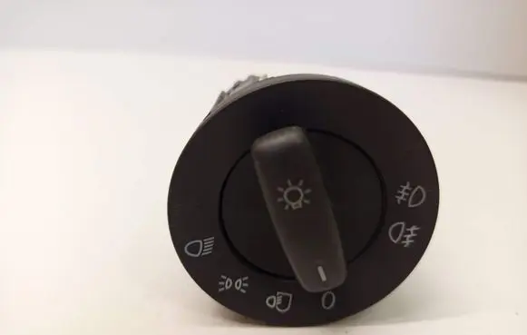 Volkswagen PASSAT B6 Light switch 1K0941431A