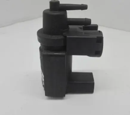 Audi Q7 4L Turbo solenoid valve 059906628B