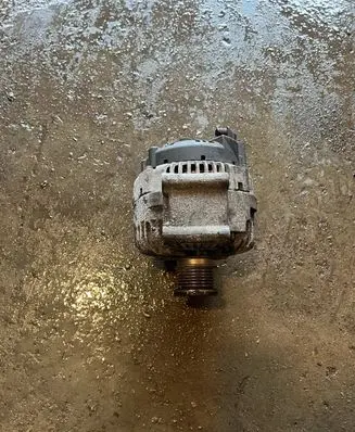 Mercedes-Benz E W211 Generator/alternator TG17C030B