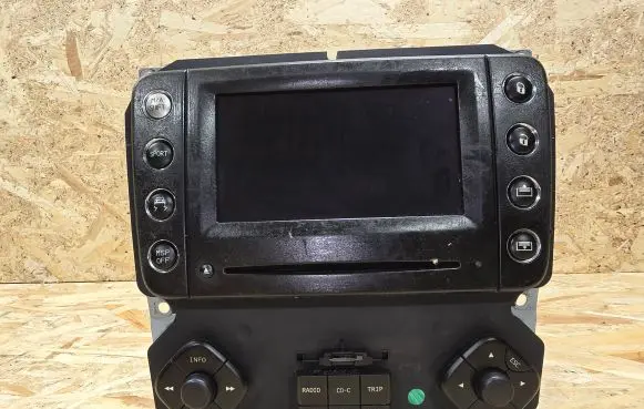 Maserati Quattroporte Radio/CD/DVD/GPS head unit 000218024 7612002395