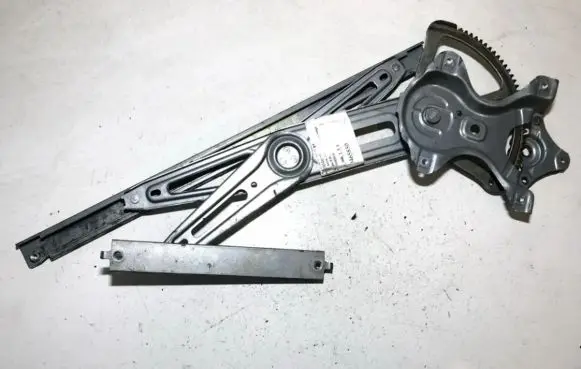 Toyota Auris 150 Sliding door window regulator with motor 8570102010 85701-02010