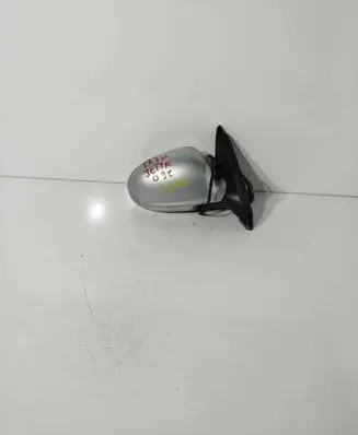 Volkswagen Jetta V Front door electric wing mirror 