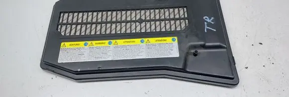 Volkswagen Touareg I Battery box tray cover/lid 7L0864643