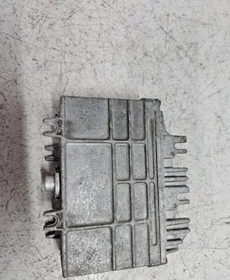 Volkswagen Golf III Engine control unit/module 030906027B 0261203613