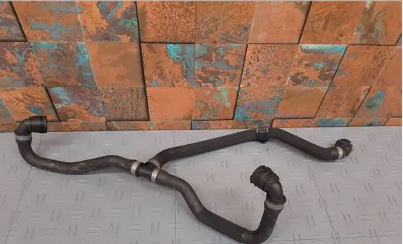 BMW XM Engine coolant pipe/hose 5A328E6 17125A328E6