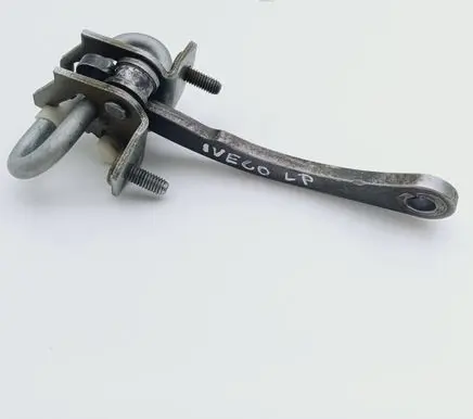 Iveco Daily 35 - 40.10 Front door check strap stopper 