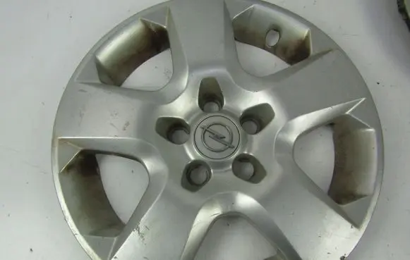 Opel Zafira B Original wheel cap 13198634