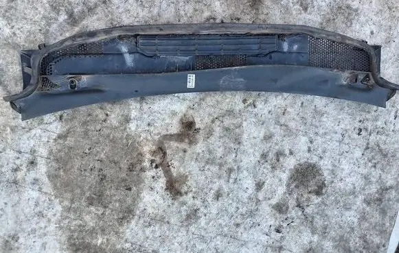 Wiper trim