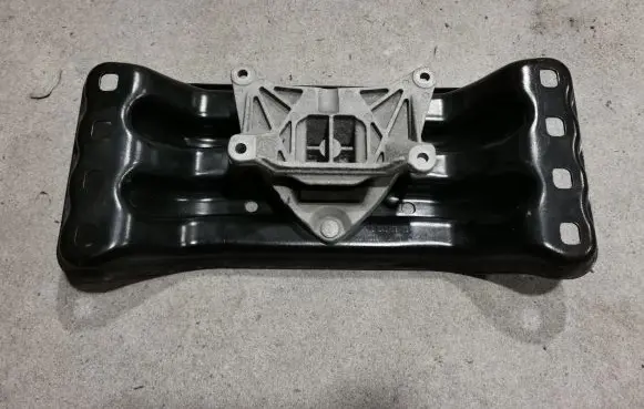 Mercedes-Benz CLS C257 Gearbox mounting bracket A2132400802 A2052402500
