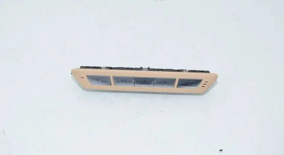 BMW 7 G11 G12 Seat memory switch 6826723 61316826723 9382809