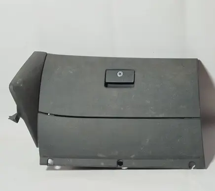 Volkswagen Golf IV Glove box 1J1857101A 55D3320 ZSB121857