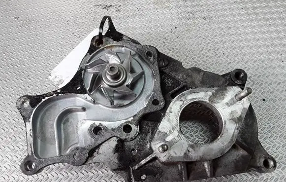Toyota Corolla E120 E130 Water pump