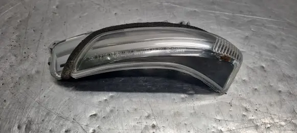 Toyota Prius+ (ZVW40) Mirror indicator light 8174052040