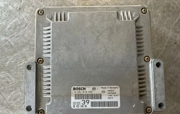 Citroen C5 Engine control unit/module 9645534880 0281010885