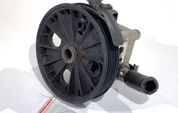 Volvo V70 Power steering pump 