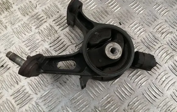 Toyota Auris 150 Engine mount bracket 123710R020