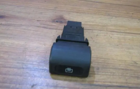 Subaru Forester SF Windscreen/window heater switch