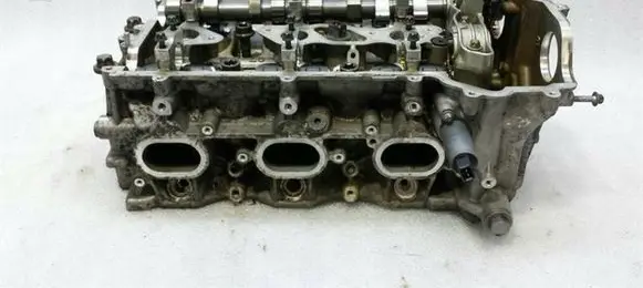 Porsche 911 991 Engine head 9A110491415 9A110528601