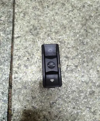 BMW 5 E34 Sunroof switch 1378862