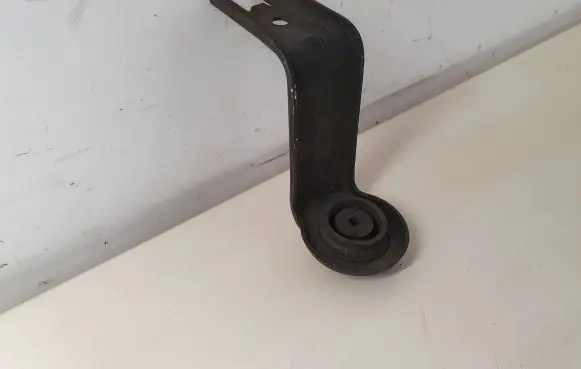 Radiator support slam panel bracket