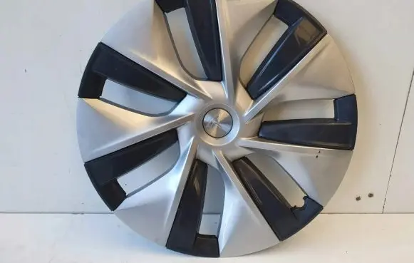Tesla Model Y R19 wheel hub/cap/trim 104423500B