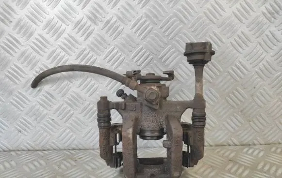 Opel Astra J Rear brake caliper