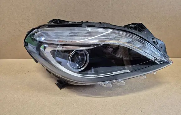 Mercedes-Benz B W246 W242 Headlight/headlamp A2468207261