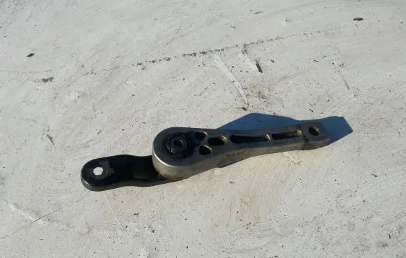 Seat Altea Engine mounting bracket 1K0199855BB